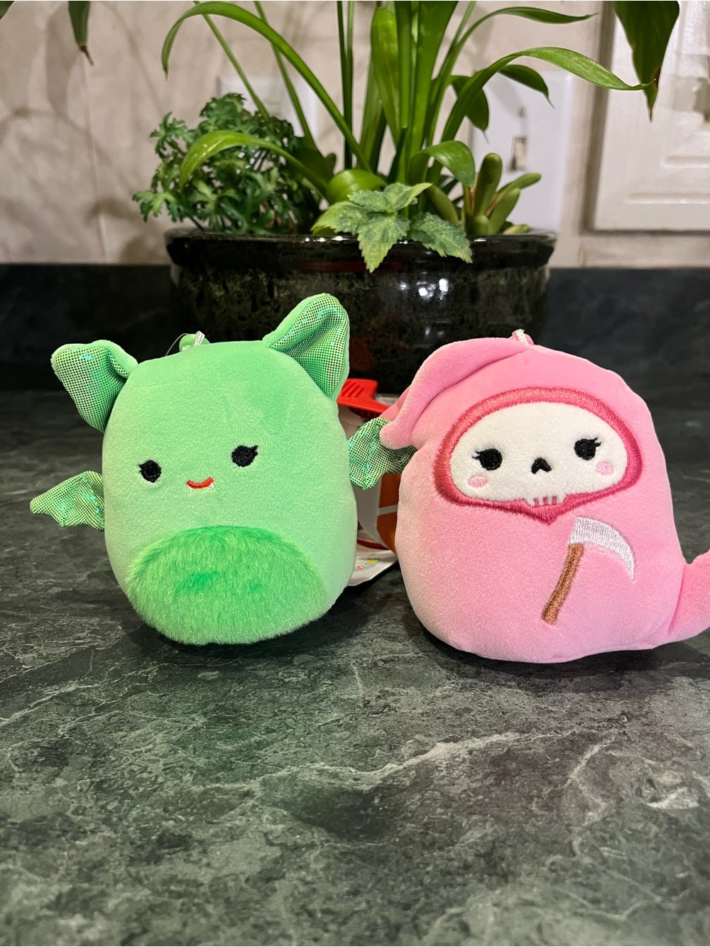 *BUNDLE* Squishmallows 3.5” Halloween 2026 Apple the Bat & Persephone the Reaper